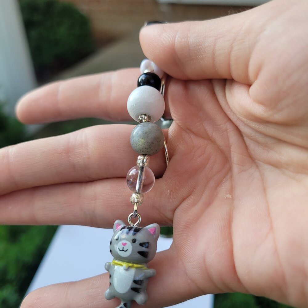 Gray Cat Keychain - Handmade - Picture 4 of 7